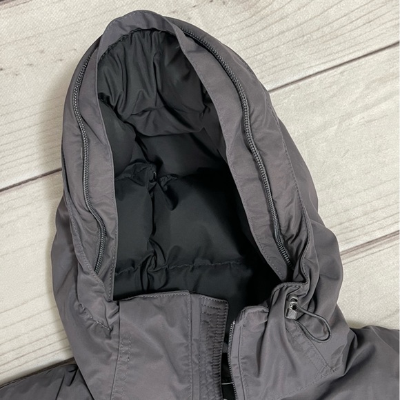 The North Face dark gray HyVent Belted Goose Down Parka Women's Hooded size M - Picture 3 of 11